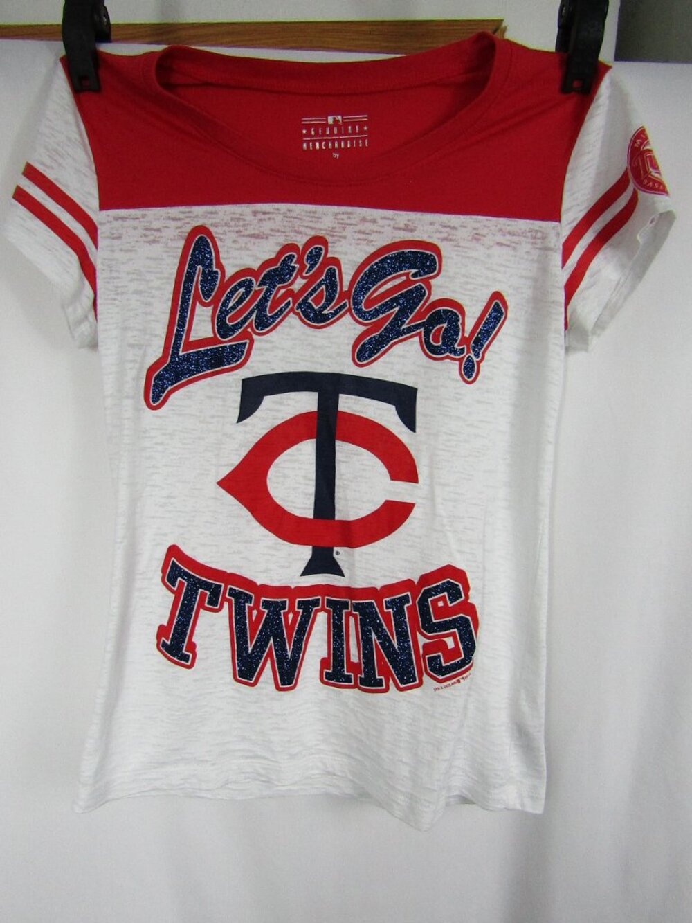 Girls | 14 | Minnesota Twins Baseball | T-Shirt by Genuine Merchandise